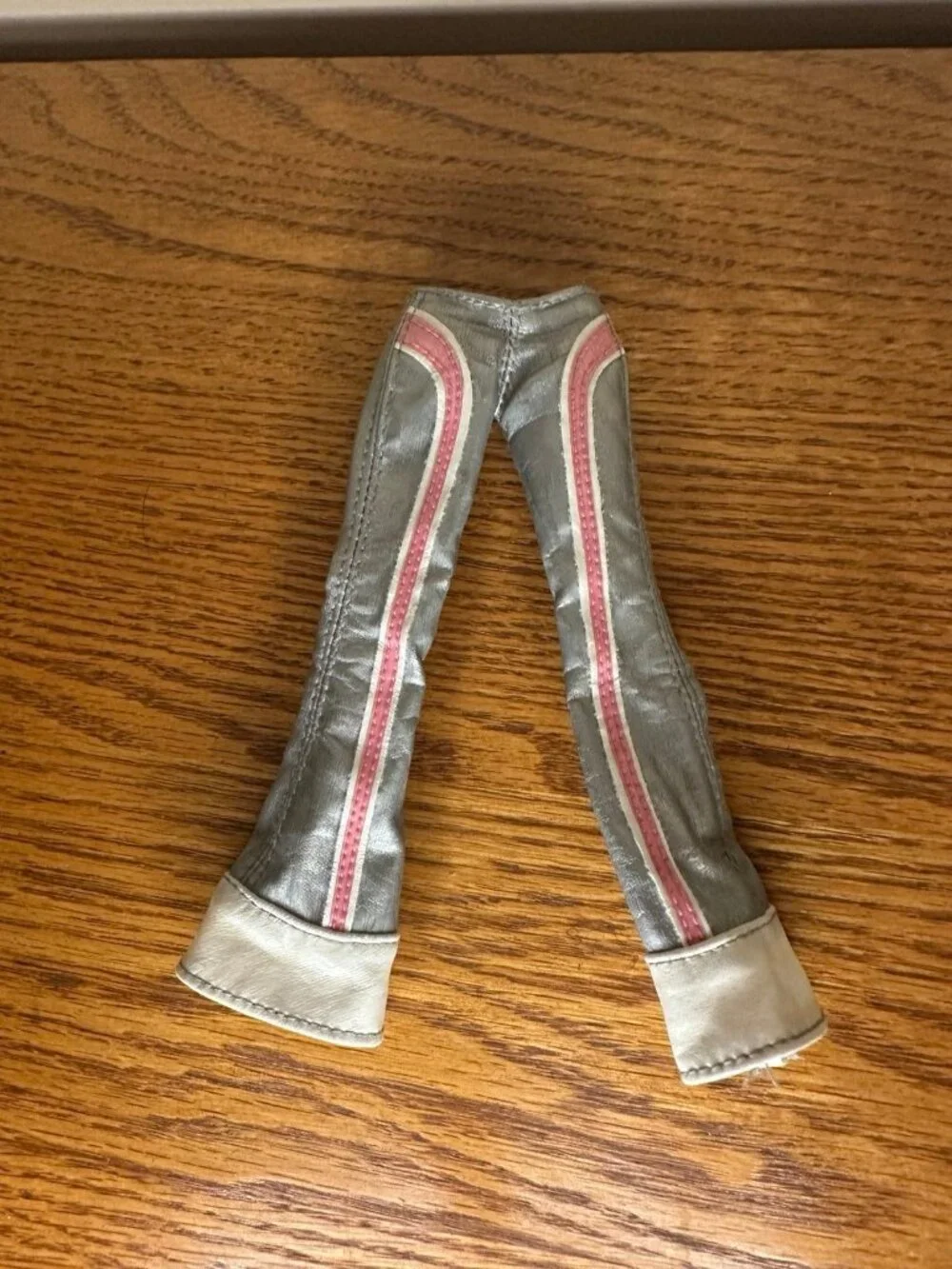 Bratz 2005 Live in Concert Yasmin Pants Replacement Silver Pink Flare Doll